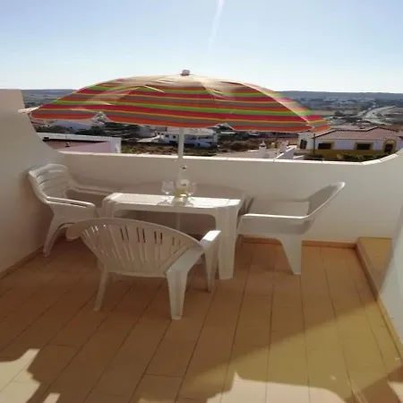 Villa 3 Bed Villa, Sleeps 6, Free Wifi, Quiet Location