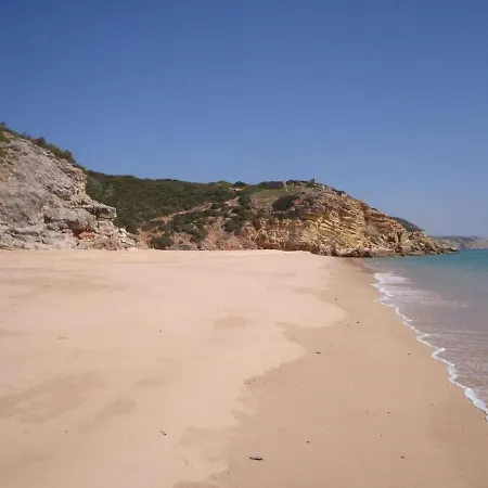 3 Bed Villa, Sleeps 6, Free Wifi, Quiet Location * Budens
